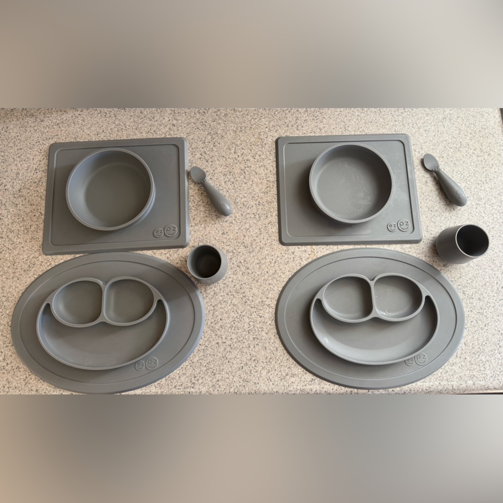EZPZ Suction Placemats w/Cup